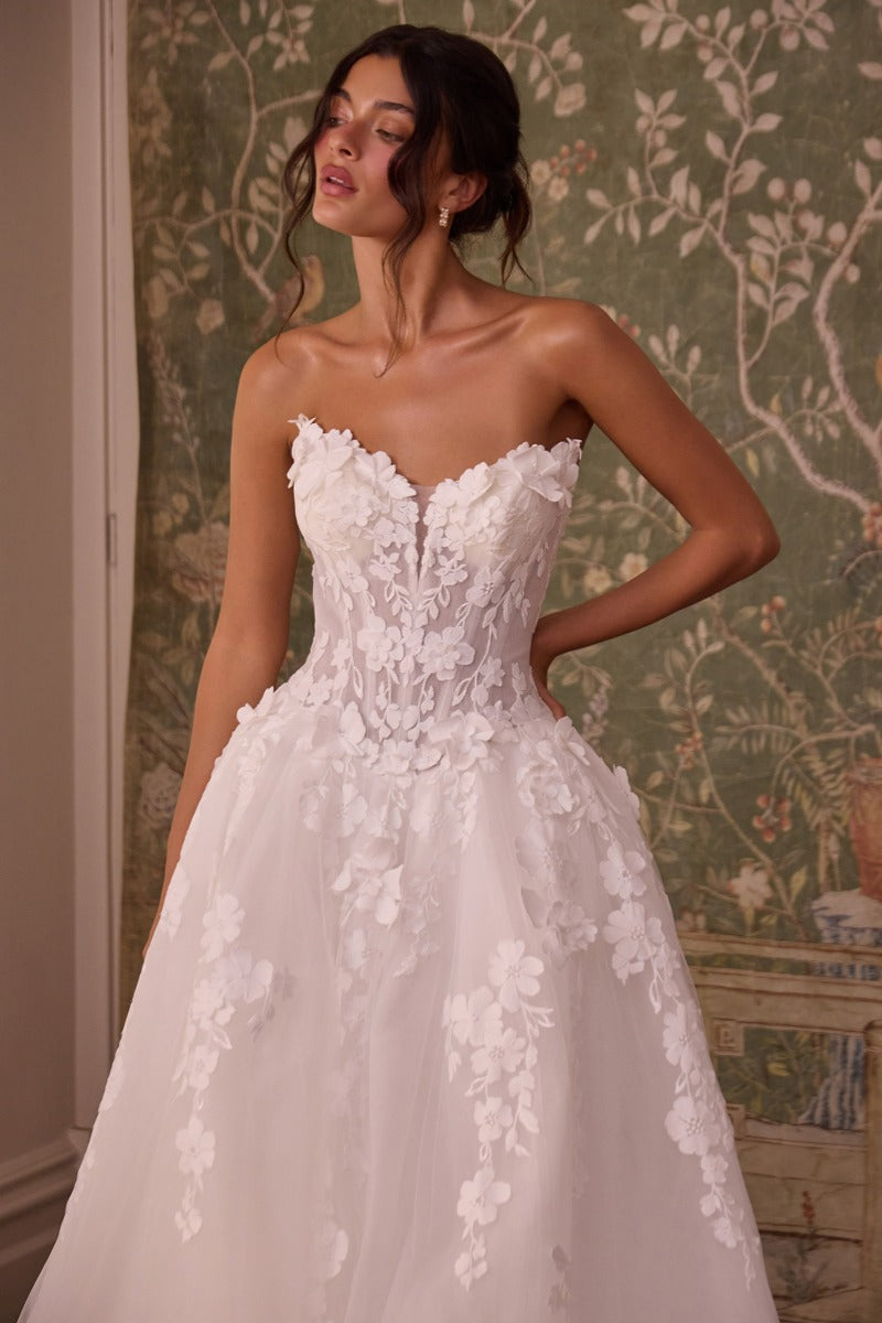 Andrea & Leo Couture WL078 bodice detail